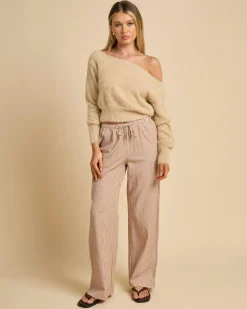Knitwear|Jumpers & Hoodies*Luvalot Adia Off Shoulder Knit Jumper Beige