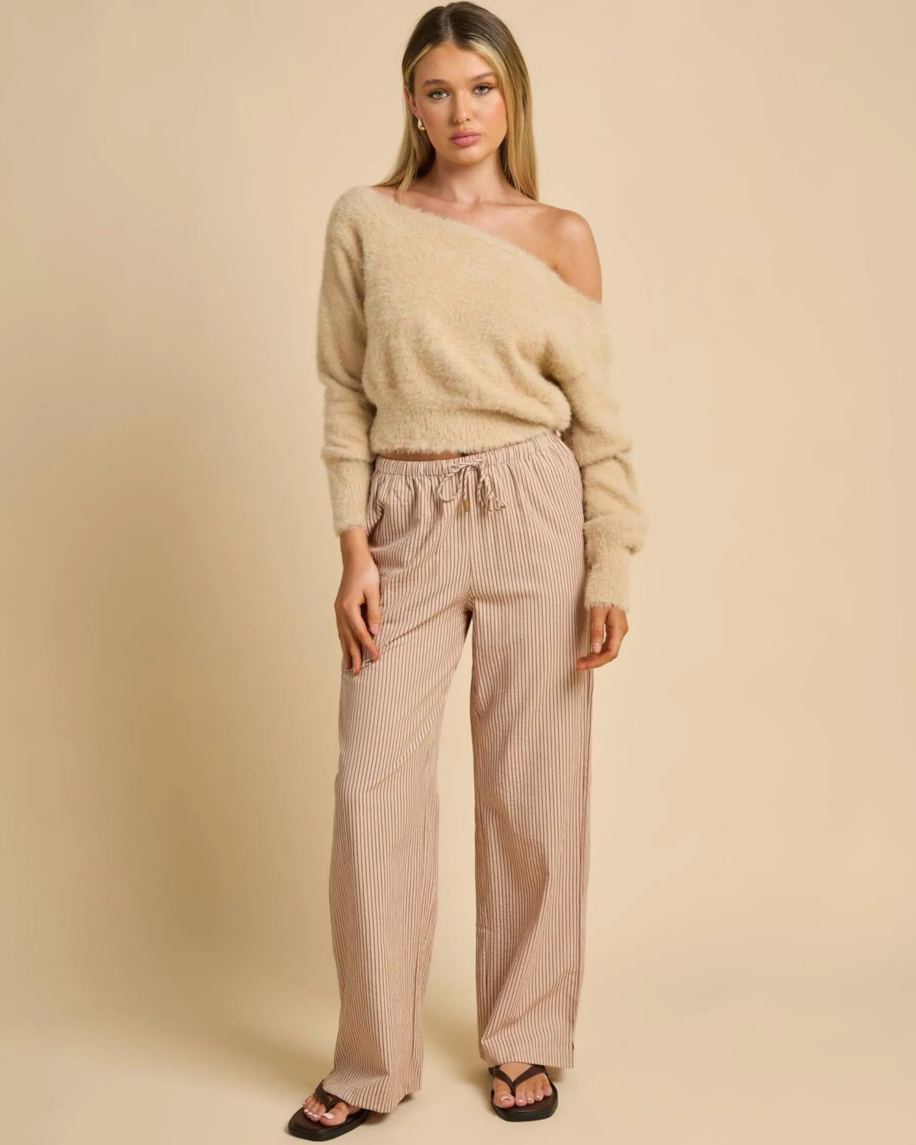 Knitwear|Jumpers & Hoodies*Luvalot Adia Off Shoulder Knit Jumper Beige
