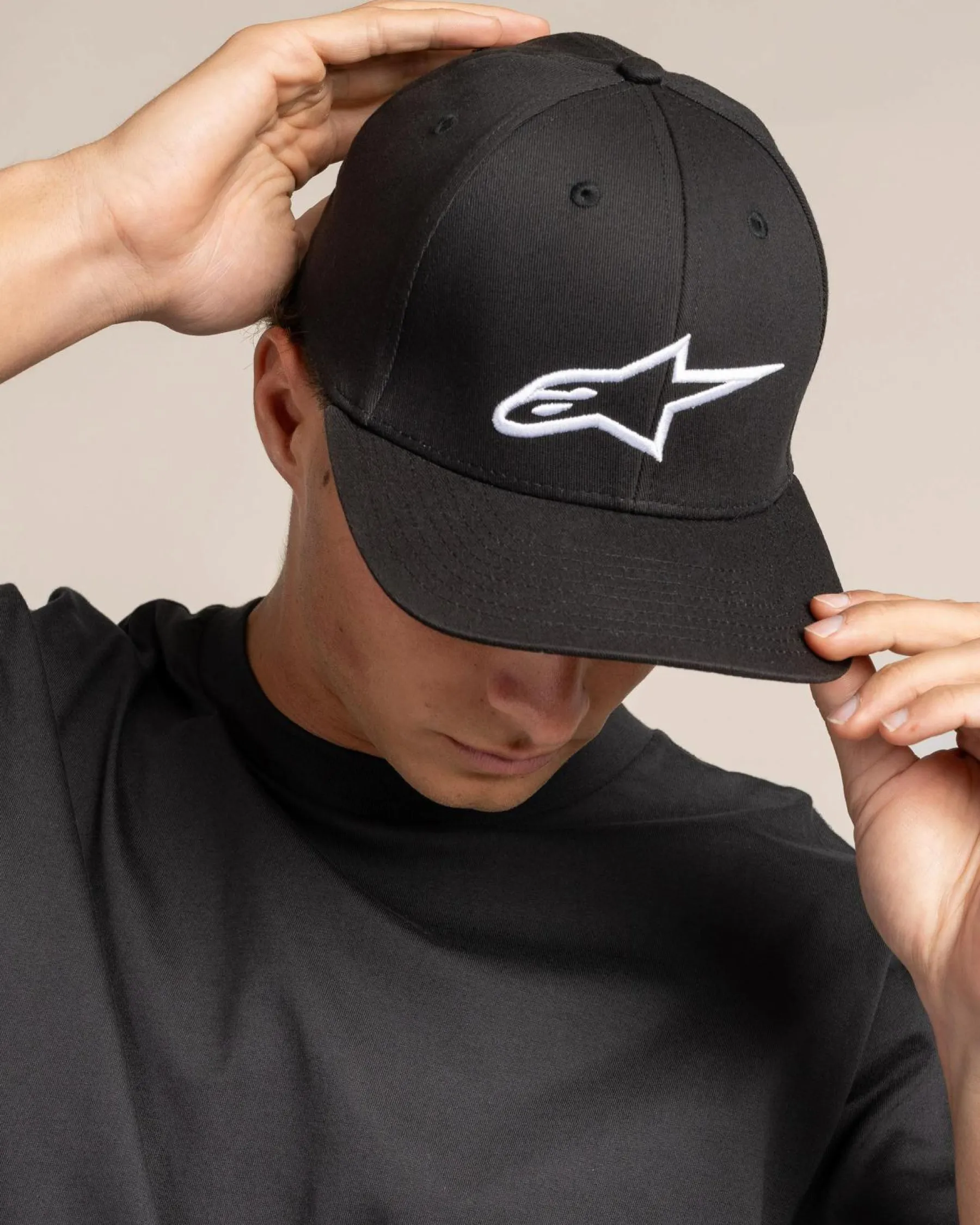 Headwear*Alpinestars Ageless Curve Cap Black/white