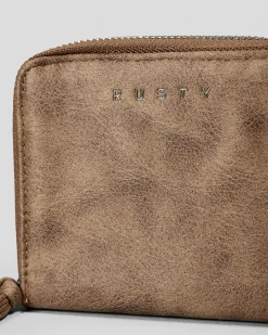 Wallets|Wallets*Rusty Astoria Wallet Pinecone