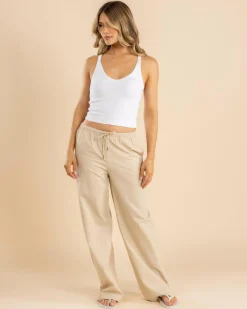 Tops*Ava And Ever Basic V Neck Tank Top White