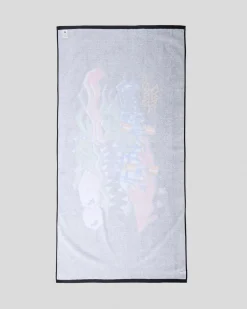 Towels*Santa Cruz Boys' Meek Scratched Slasher Beach Towel Black