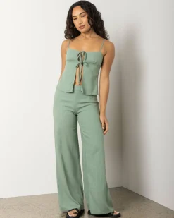 Sets|Tops*Mooloola Brighton Hawaii Tie Top Olive