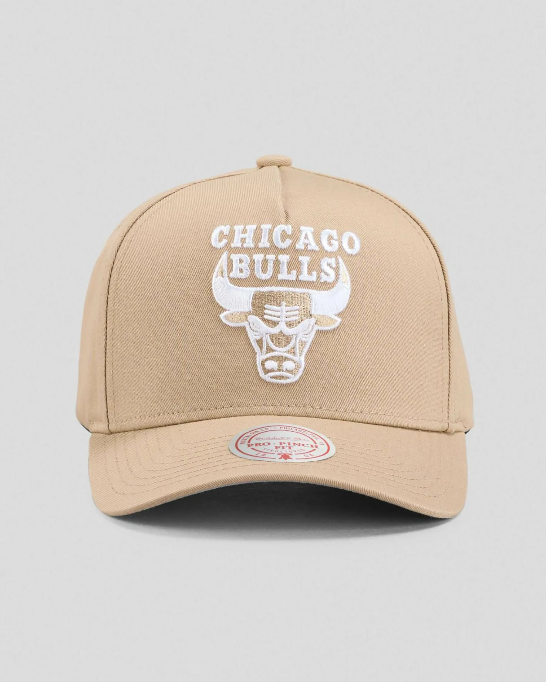 Headwear*Mitchell & Ness Chicago Bulls Pro Pinch Snapback Cap Oat