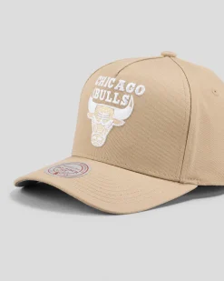 Headwear*Mitchell & Ness Chicago Bulls Pro Pinch Snapback Cap Oat