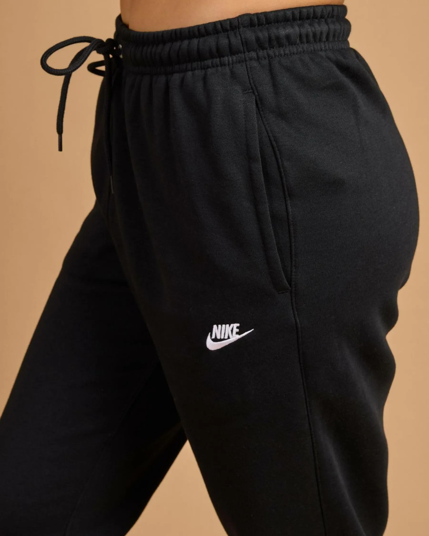 Sets|Activewear*Nike Club BB Jogger Track Pants Black/black/white