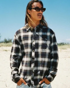 Hot Coastline Flannel Tops & T-Shirts
