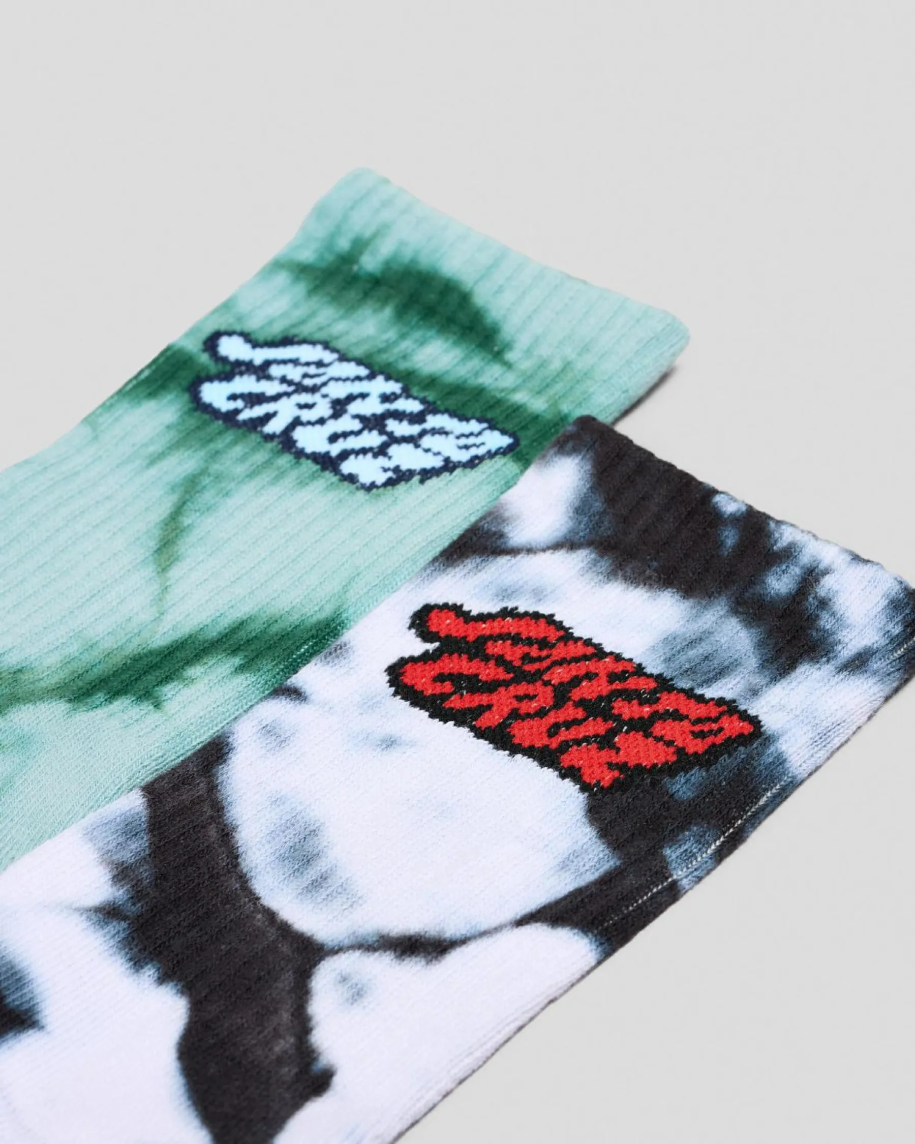 Socks*Santa Cruz Comic Stack Crew Socks 2 Pack Gn Tie Dye-blk Tie Dye