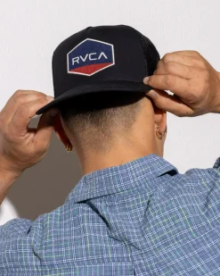 Headwear*RVCA Commonwealth Curved Trucker Cap Black