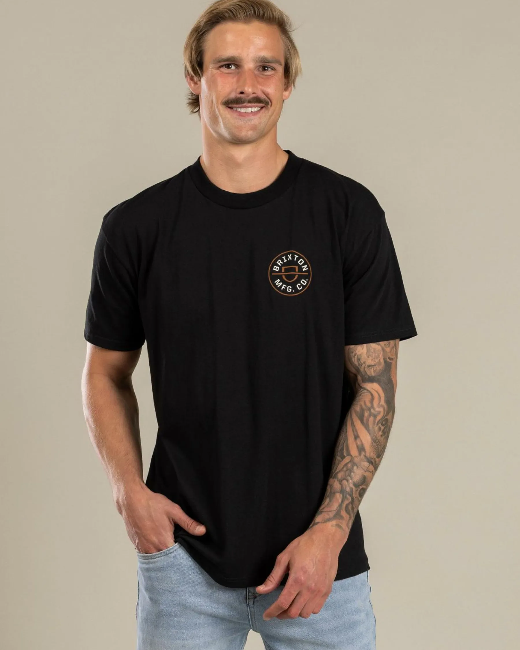 Outlet Crest T-Shirt Tops & T-Shirts