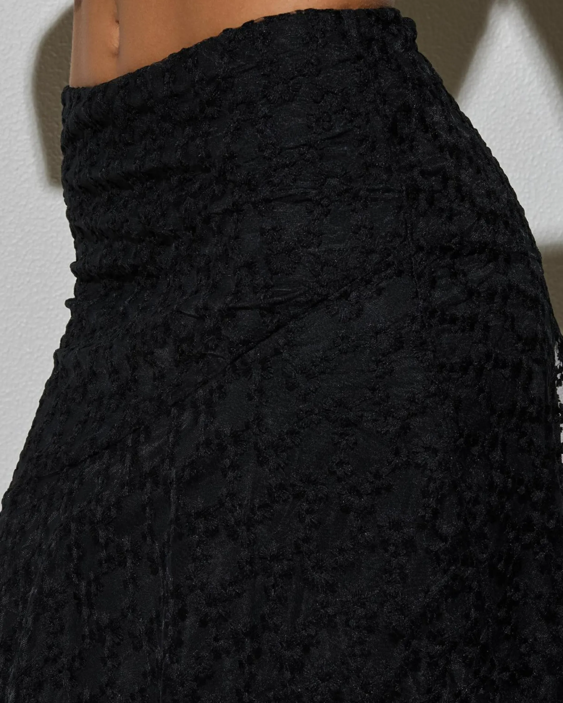 Bottoms*Mooloola Deedee Midi Skirt Black