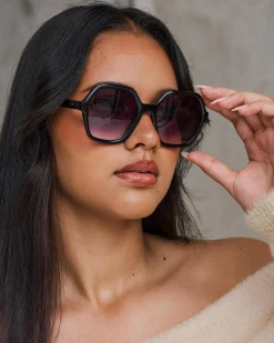 Sunglasses*Indie Eyewear Estelle Sunglasses Black/smoke