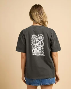 Discount Featured Artist Vaderetro 1 T-Shirt Women Tops