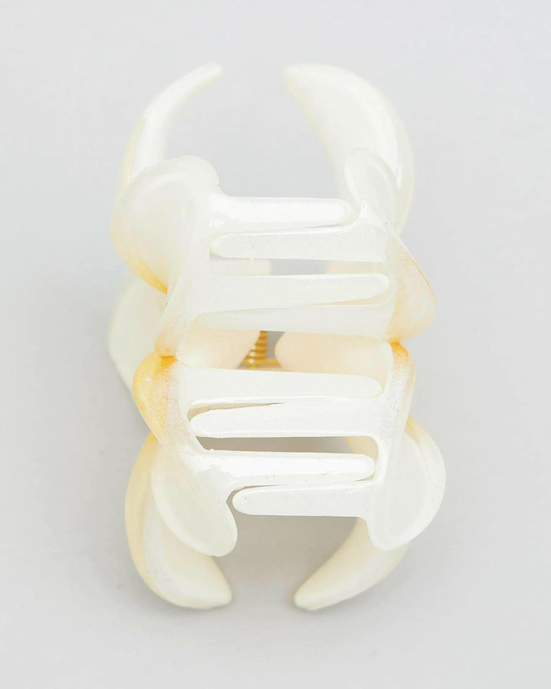 Beauty & Hair*Karyn In LA Frangipani Hair Claw Clip Coconut