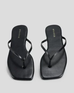 Slides*Ava And Ever Gigi Thong Slide Sandals Black