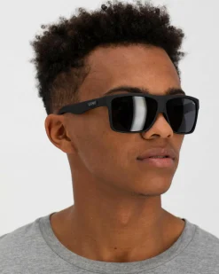 Sunglasses*Liive Hoy 4 Sunglasses Oz
