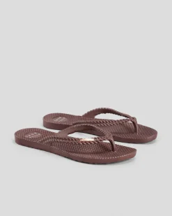 Online Kick Back Thongs Women Flip Flops