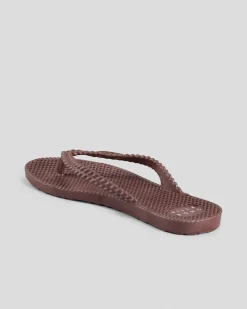 Online Kick Back Thongs Women Flip Flops