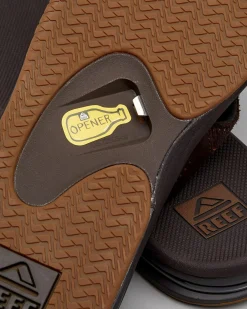 Leather Fanning Dab Thongs Flip Flops & Sandals