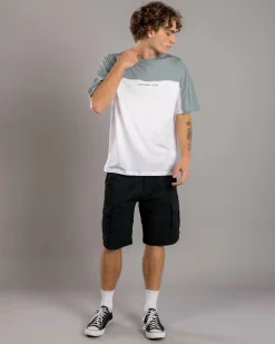 Best Limit Cargo Walk Shorts Shorts & Bottoms