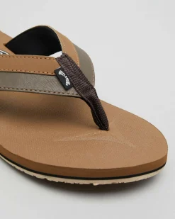 Flip Flops & Sandals*Billabong Mens' All Day Impact Thongs Camel