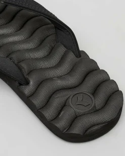 Mens' Hummer III Thongs Flip Flops & Sandals