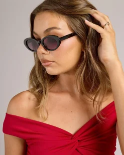 Sunglasses*Indie Eyewear Millie Sunglasses Black/gr Smoke