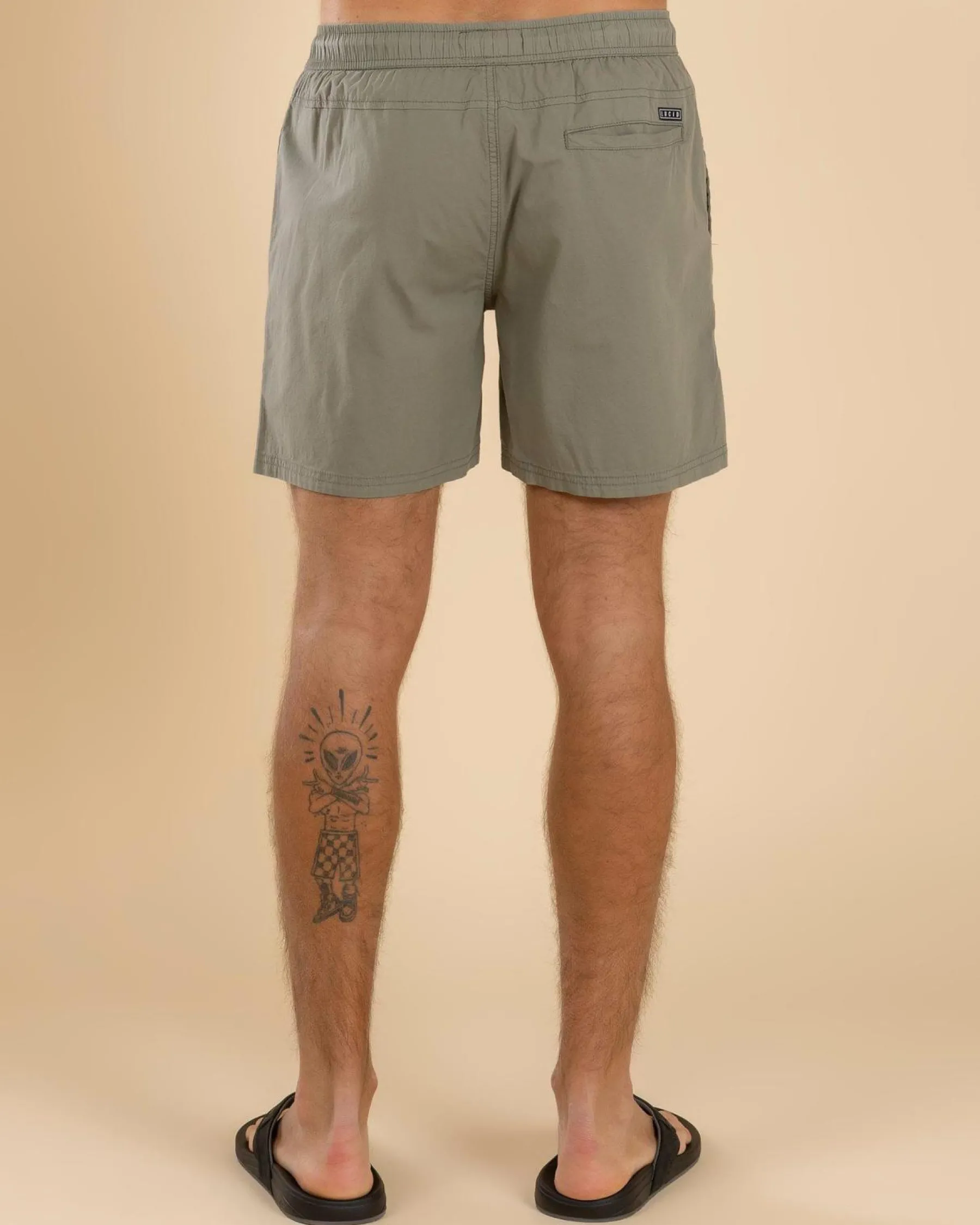 Hot Motion Elastic Waist Shorts Shorts & Bottoms