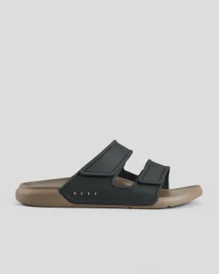 Outlet Oasis Adapt Sandals Flip Flops & Sandals