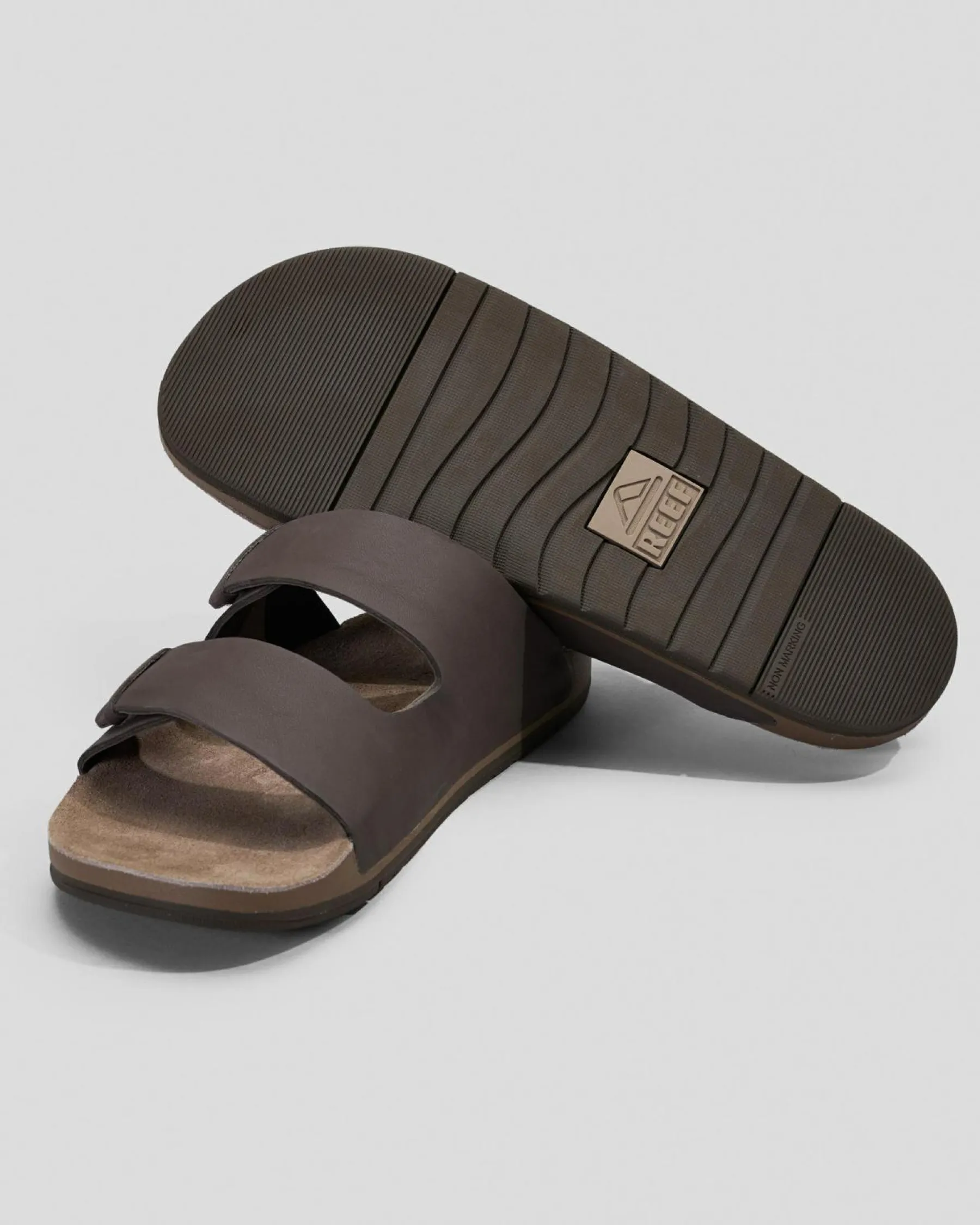 Hot Ojai Two Bar Sandals Flip Flops & Sandals