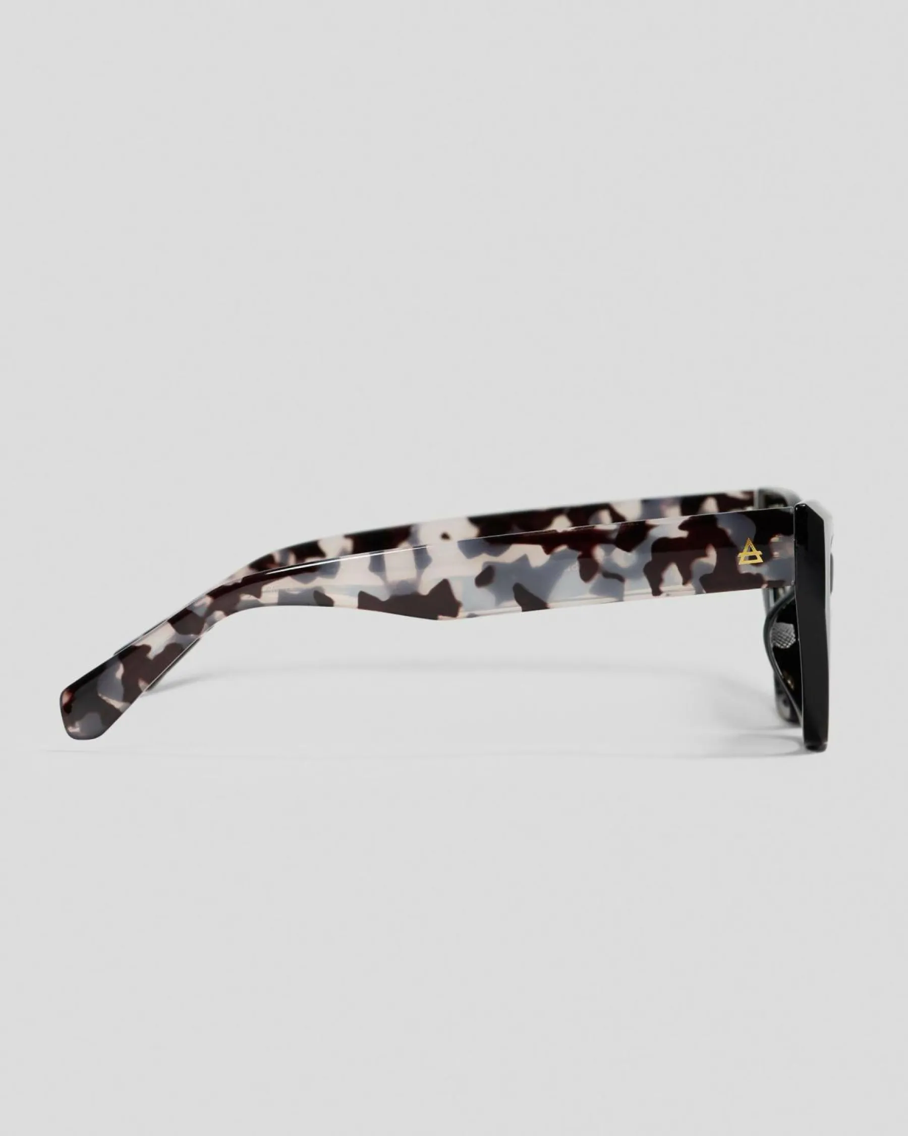 Sunglasses*Aire Persei Sunglasses Black Tort/brown
