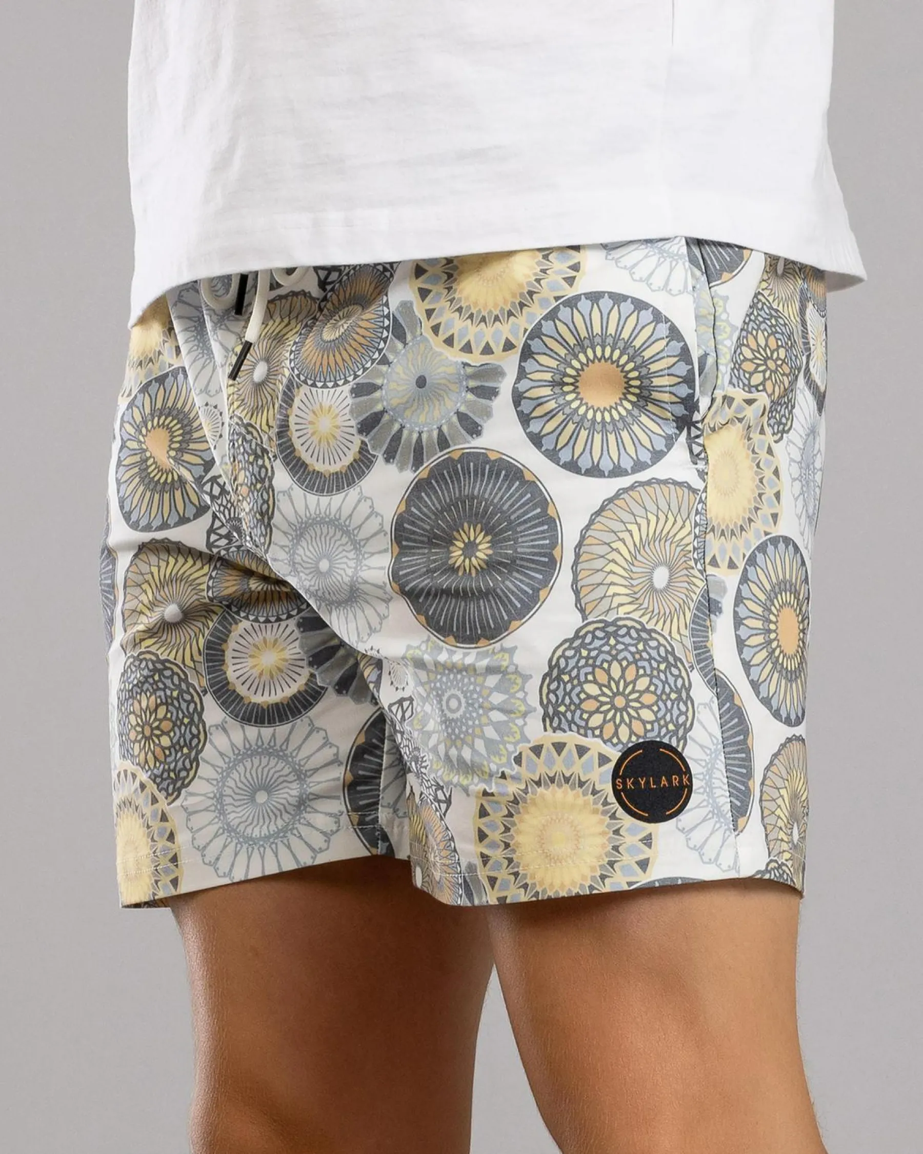 Clearance Radial Elastic Waist Shorts Shorts & Bottoms