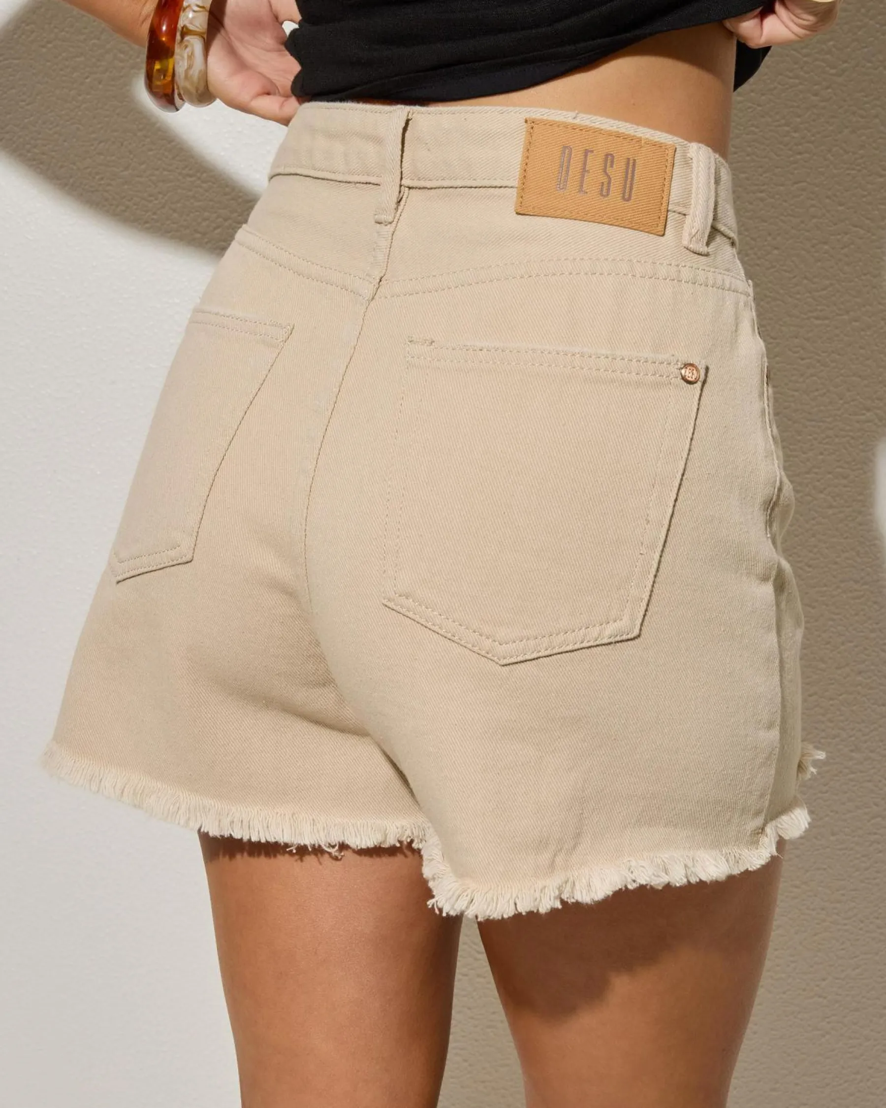 Bottoms*DESU Reign Shorts Wheat