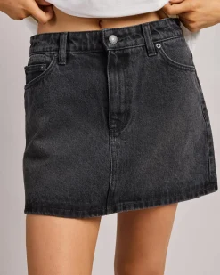 Denim|Bottoms*Lee Relaxed Mini Skirt Smoked Black