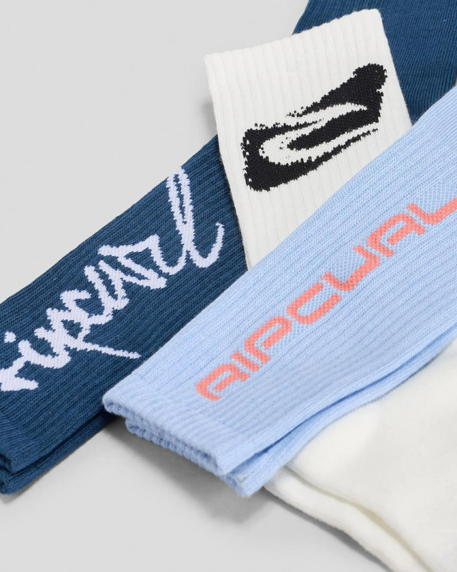 Online Retro Crew Socks 3 Pack Socks