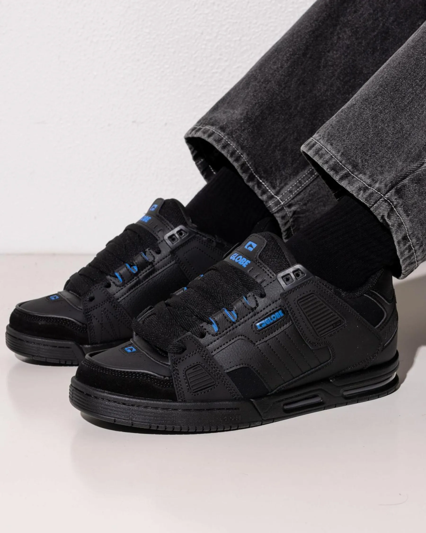 Sneakers*Globe Sabre Shoes Onyx/blue