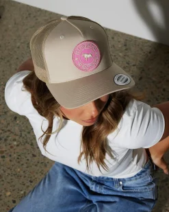 Outlet Signature Bull Trucker Cap Women Headwear