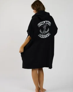 Beach Accessories & Towels*The Mad Hueys Skull Anchor Hooded Towel Black