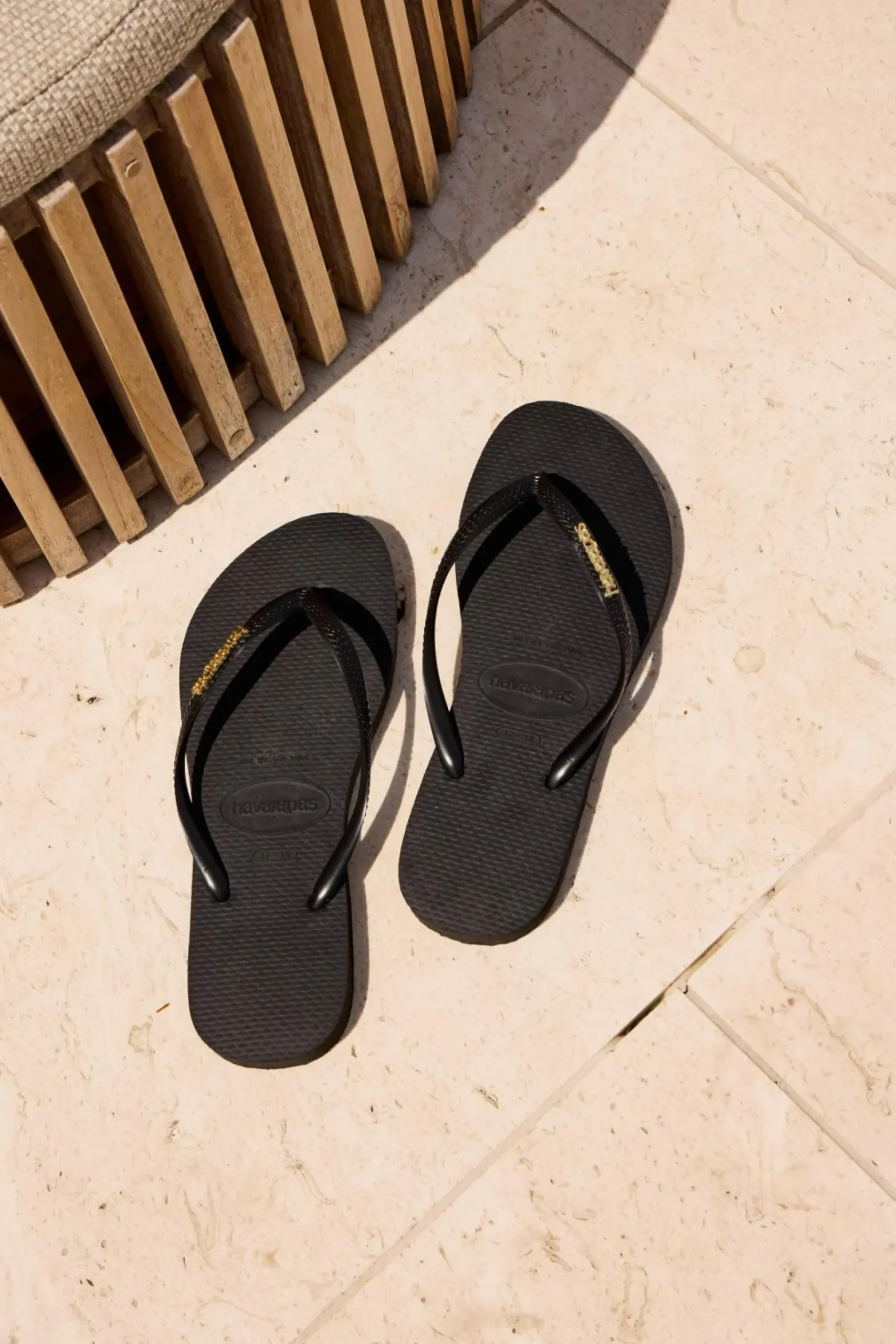 Clearance Slim Metal Thongs Women Flip Flops
