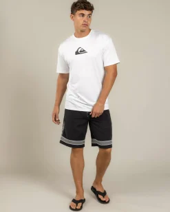 Rashies*Quiksilver Solid Streak Short Sleeve Surf T-Shirt White