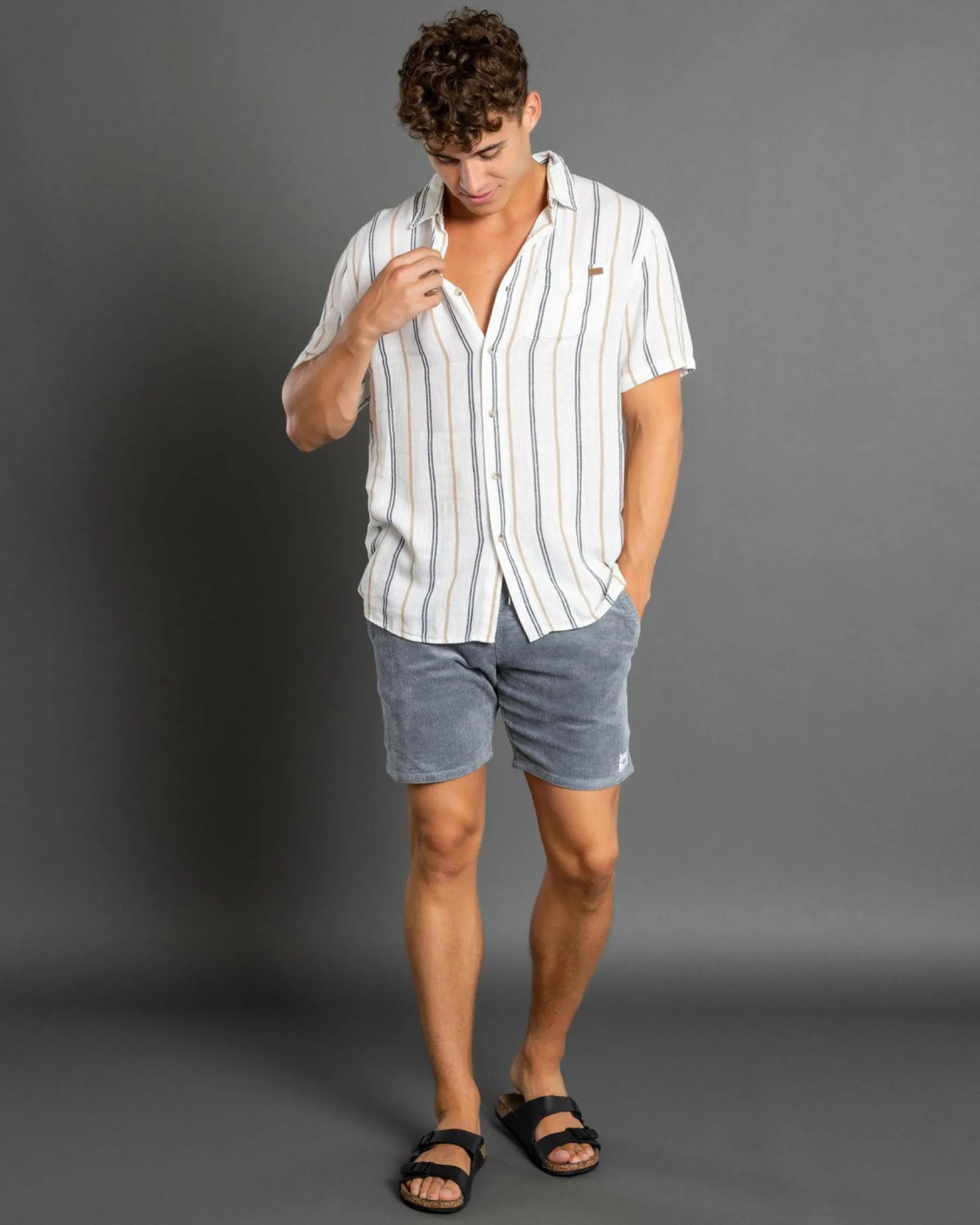 Hot Texture Elastic Waist Shorts Shorts & Bottoms