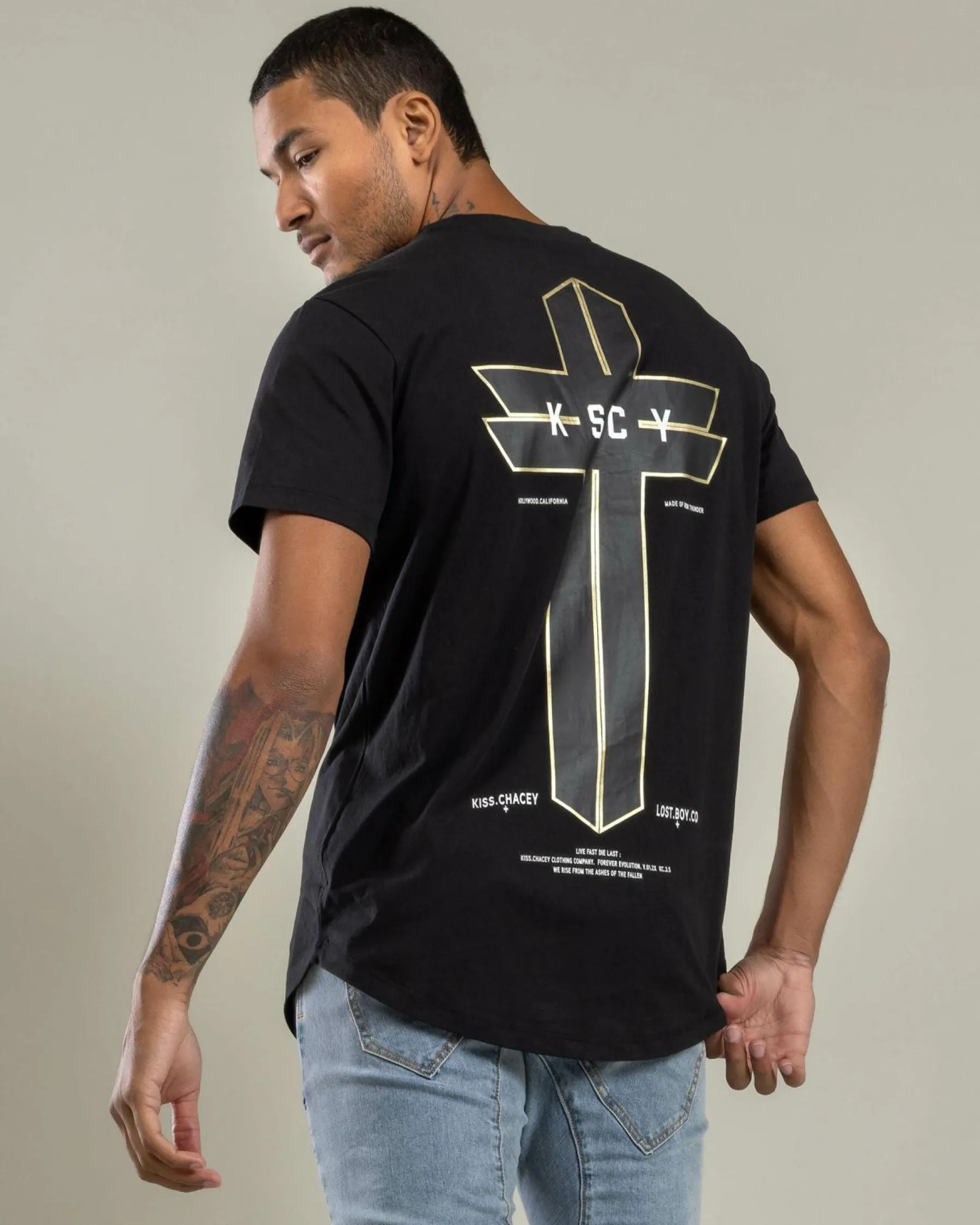 Best Tomb Dual Curve T-Shirt Tops & T-Shirts