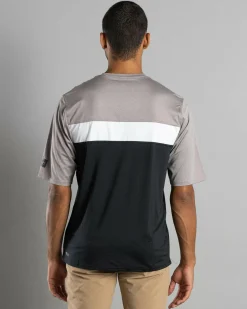 Rashies*Rip Curl Undertow Short Sleeve Rash Vest Black/ Grey