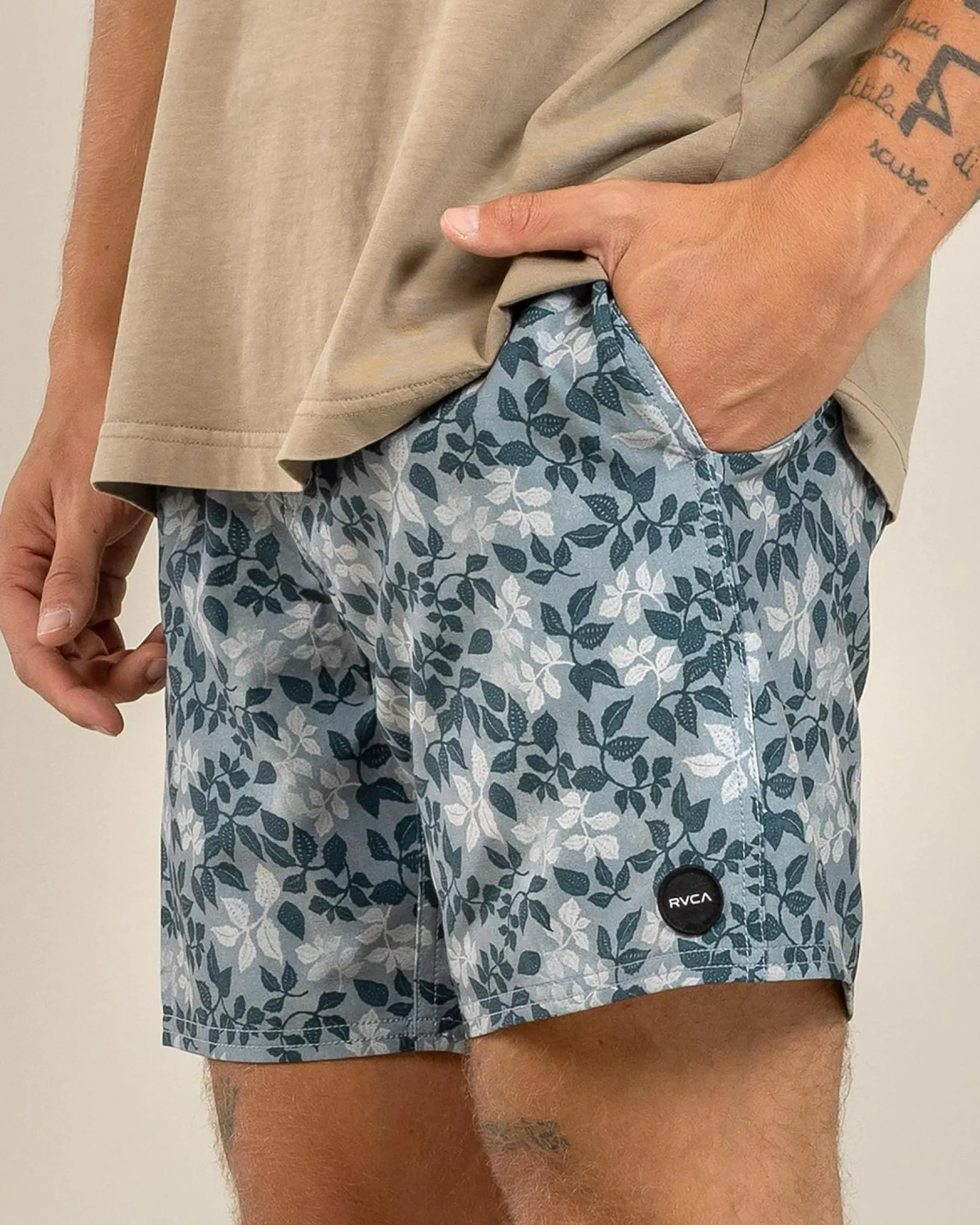 Shorts & Bottoms*RVCA VA Elastic Shorts Lead