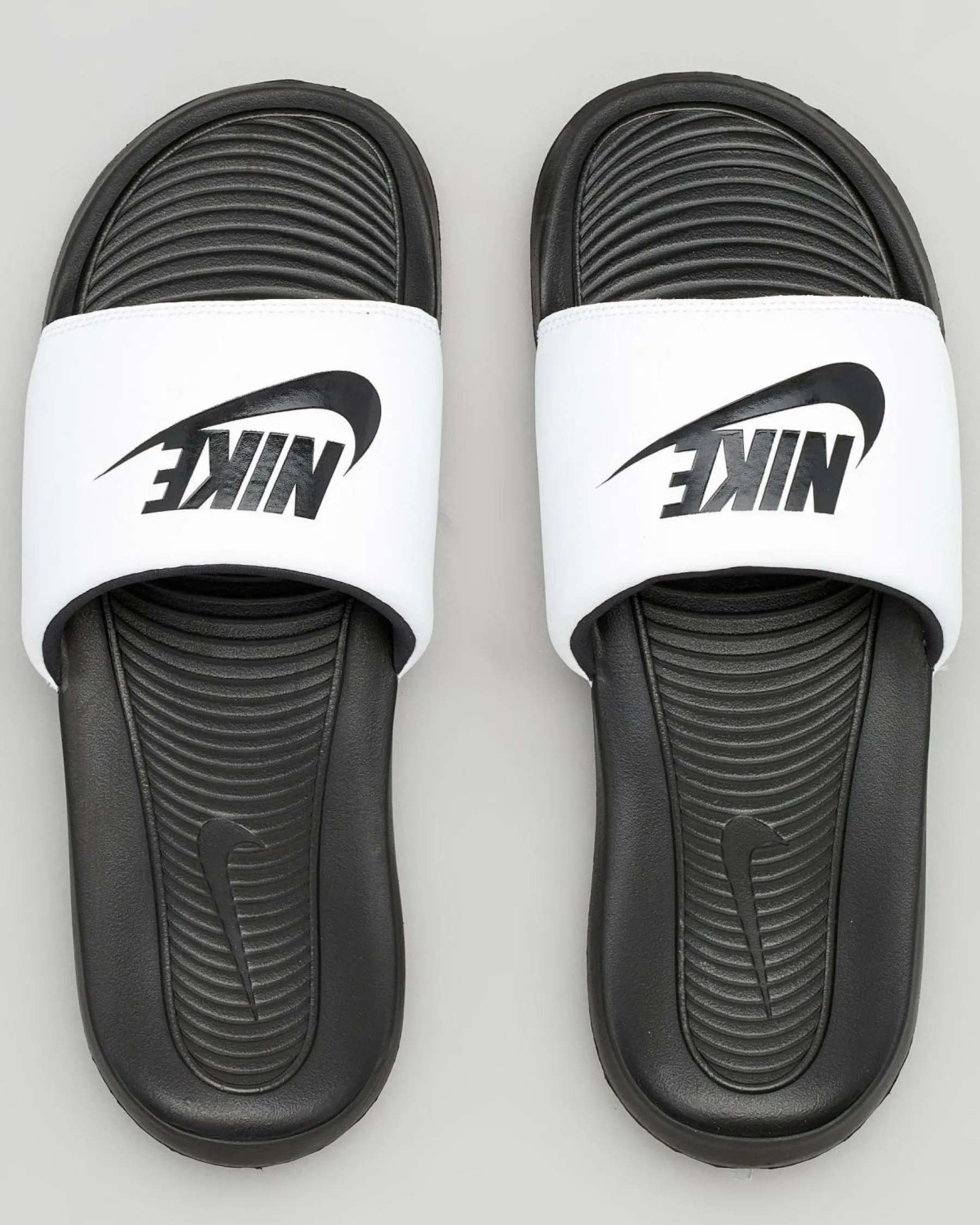 Slides*Nike Victori One Slides Black/black-white