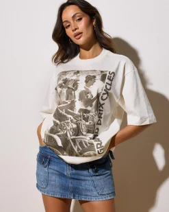 Tops*Fox Women's Circa 74 Oversized T-Shirt Off Wht