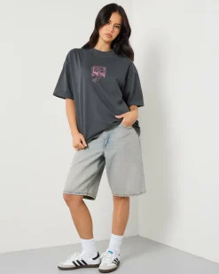 Tops*Kiss Chacey Women's Covert T-Shirt Pigment Asphalt