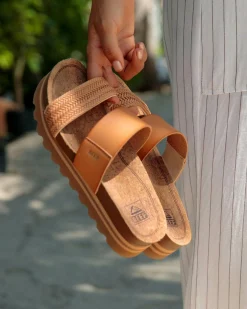 Sandals*Reef Womens Cushion Vista Hi Slide Sandals Natural